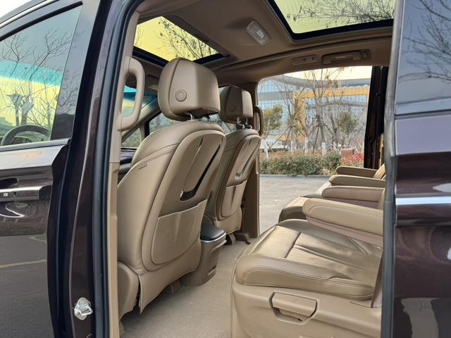 Buick GL8 2017 ES 28T Luxury China V – фото 15