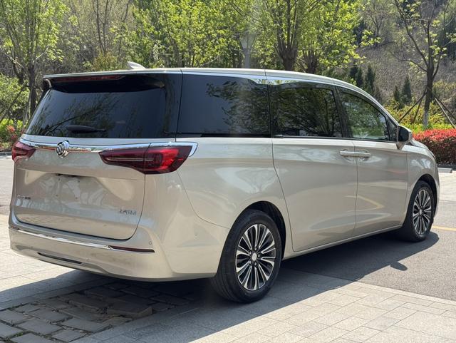 Buick GL8 2021 ES Land Premium 653T Luxury – фото 6