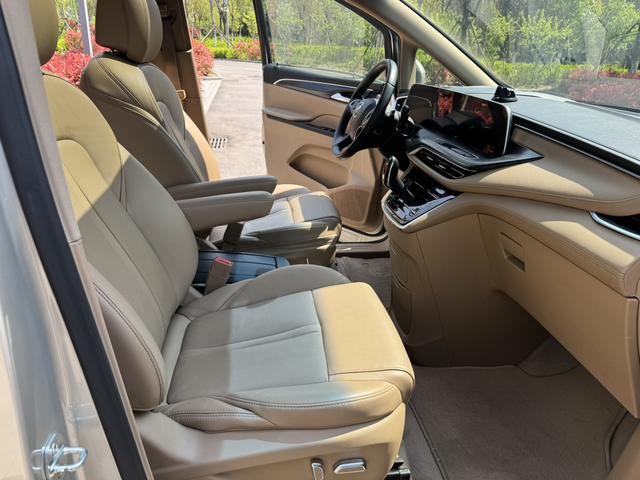 Buick GL8 2021 ES Land Premium 653T Luxury – фото 10