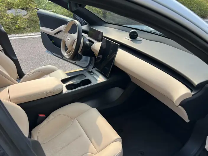 NIO ET5 2022 Model 75kWh – фото 8