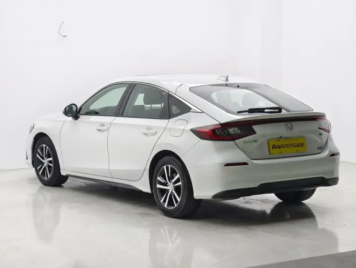 Honda Civic 2023 Model HATCHBACK 240TURBO CVT Extreme Leap Edition – фото 5