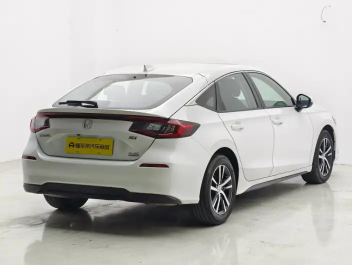 Honda Civic 2023 Model HATCHBACK 240TURBO CVT Extreme Leap Edition – фото 7