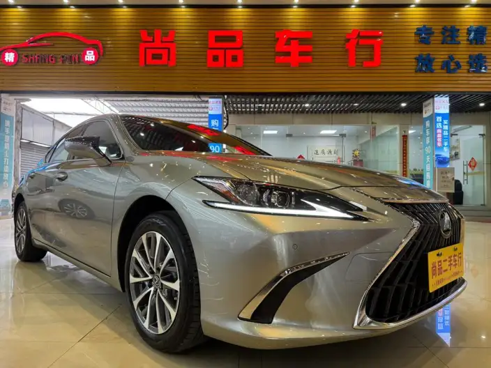 Lexus ES 2022 Model 200 Superior Edition – фото 3