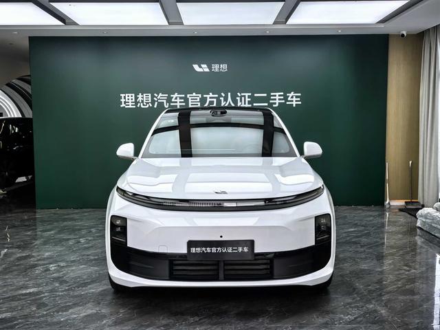 Li Auto L6 2025 Max Smart Re f resh – фото 2