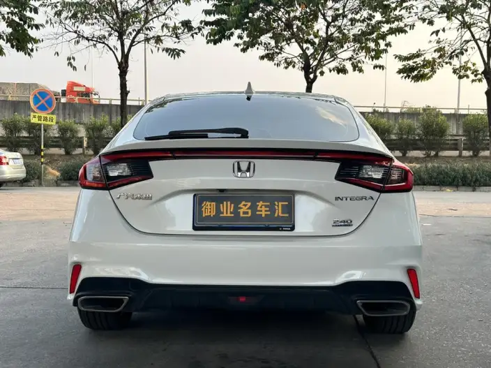 Model Ge 2023 Model HATCHBACK 240TURBO CVT Trendy Edition – фото 5