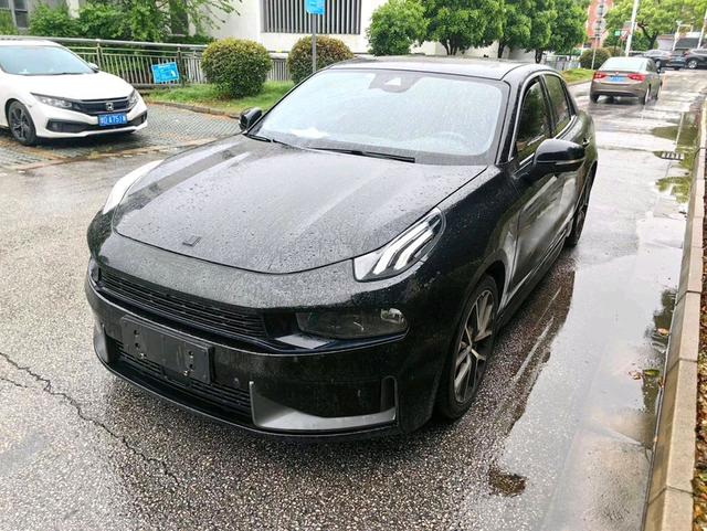 Lynk & Co 03 Модель 2018 года 1.5TD DCT Jin Edition – фото 1