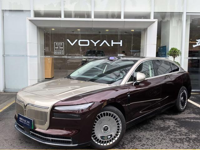VOYAH Pursuit L 2026 модификация 4WD Ultra
