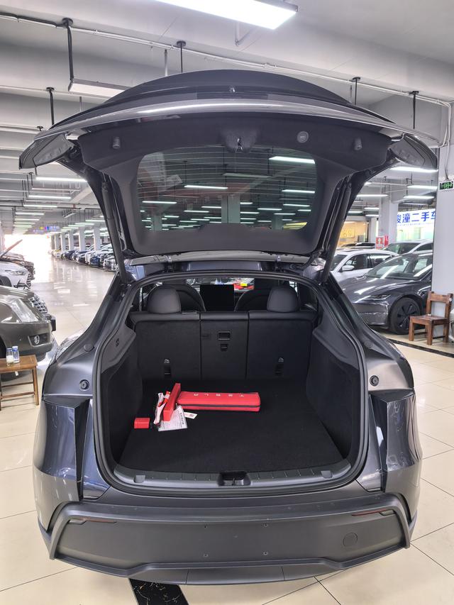 Model Y 2026 модификация Rear-wheel drive version – фото 8