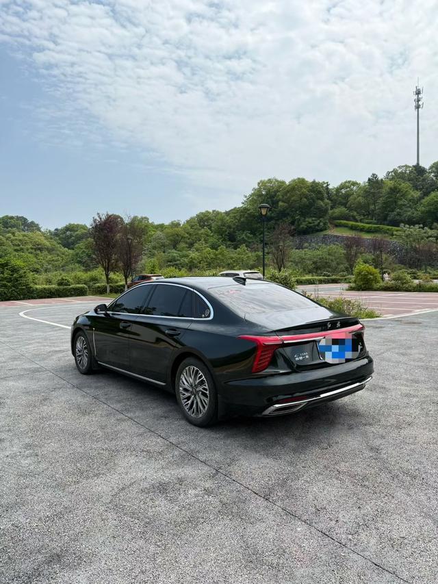 Hongqi H5 2023 1.5T DCT Smart Connect Flag Joy – фото 8