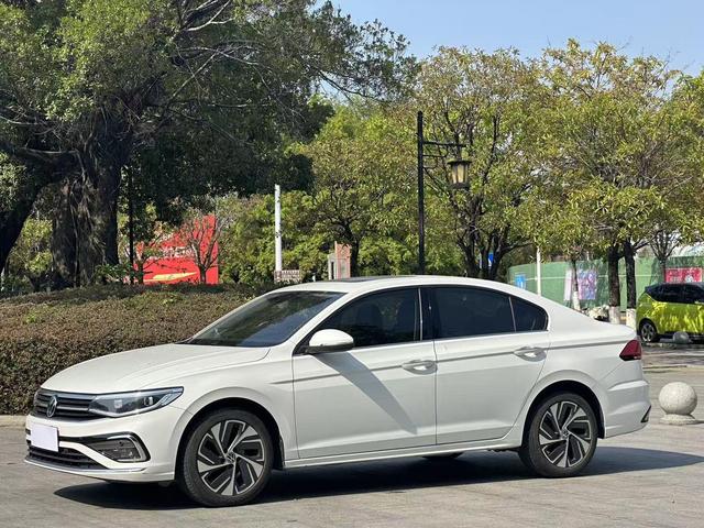 Volkswagen Bora 2023 200TSI DSG Smart Edition – фото 1