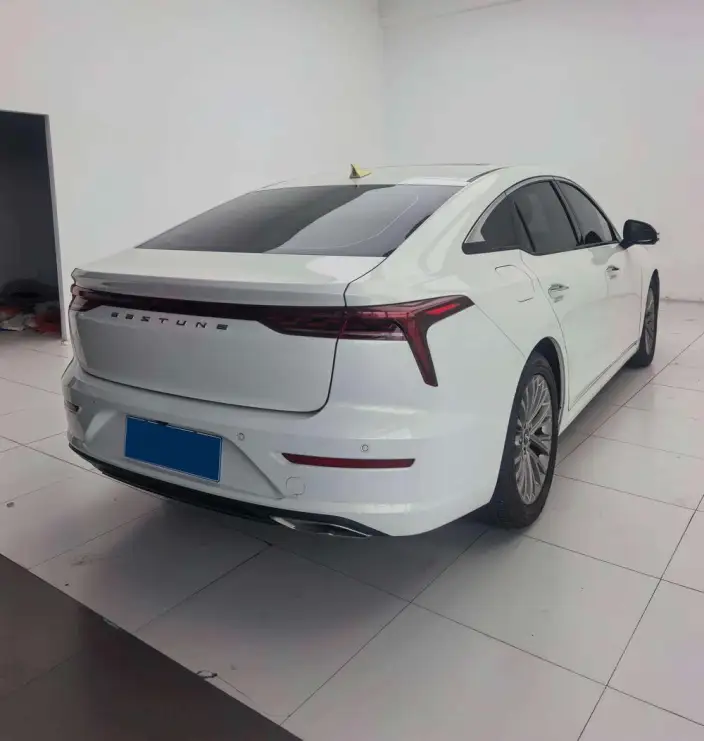BESTUNE B70 2023 Model Third generation 1.5T Automatic Changxiang Edition Model – фото 5