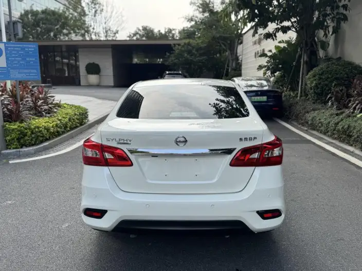 Nissan Sylphy 2022 Model Classic 1.6 XL CVT Deluxe Edition – фото 5