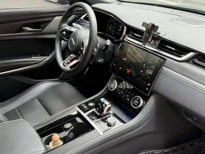 Jaguar XFL 2022 Model 2.0T P250 2WD Elite Sports Edition – фото 7