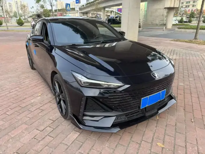 Changan UNI-V 2022 Model 1.5T Sports Edition – фото 3