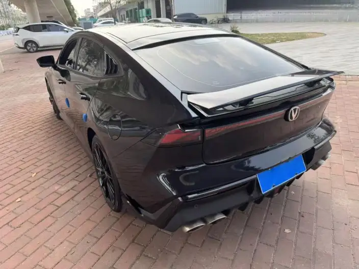 Changan UNI-V 2022 Model 1.5T Sports Edition – фото 4