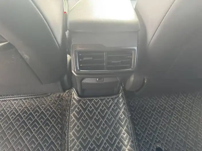 Changan UNI-V 2022 Model 1.5T Sports Edition – фото 7