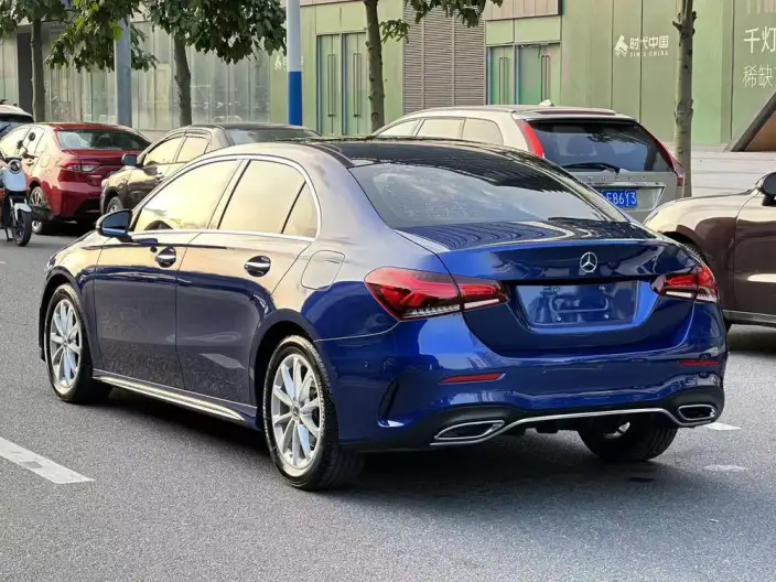 Mercedes-Benz A-class 2022 Model Facelift A 200 L Sports sedan Fashion Edition – фото 4