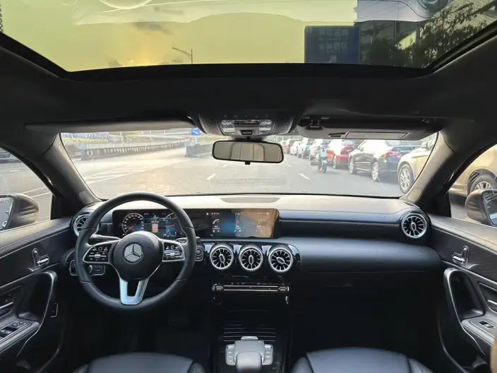 Mercedes-Benz A-class 2022 Model Facelift A 200 L Sports sedan Fashion Edition – фото 9
