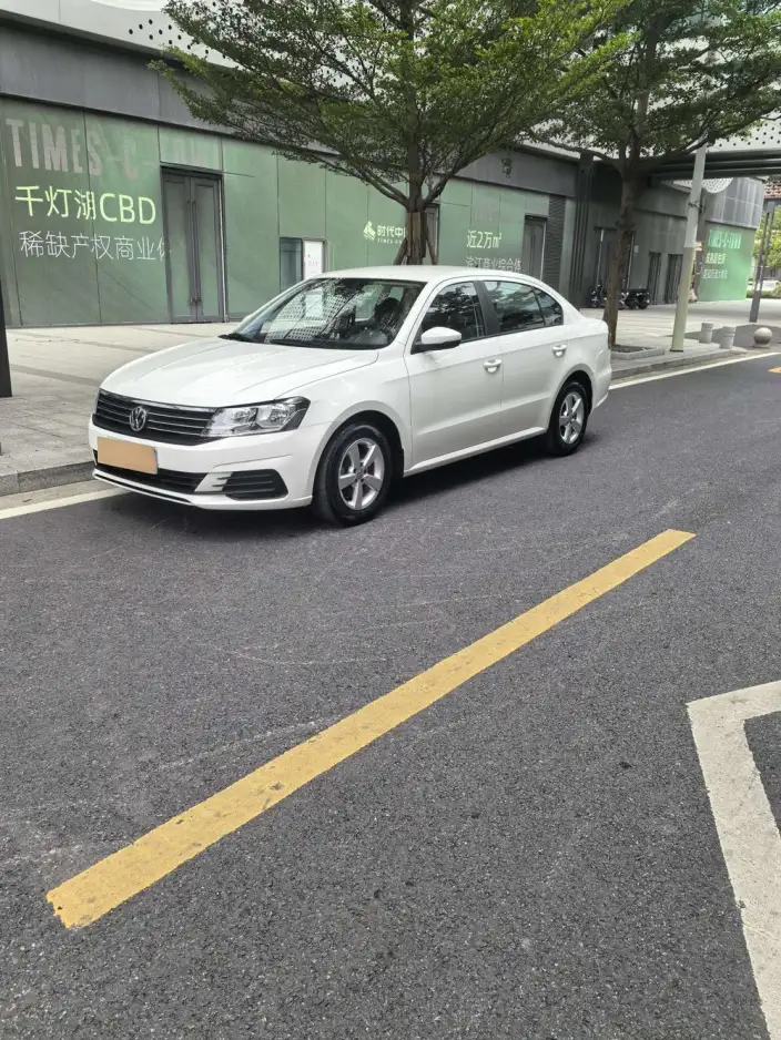 Volkswagen Lavida 2019 Model Voyage 1.5L Automatic Fashion edition China VI – фото 1
