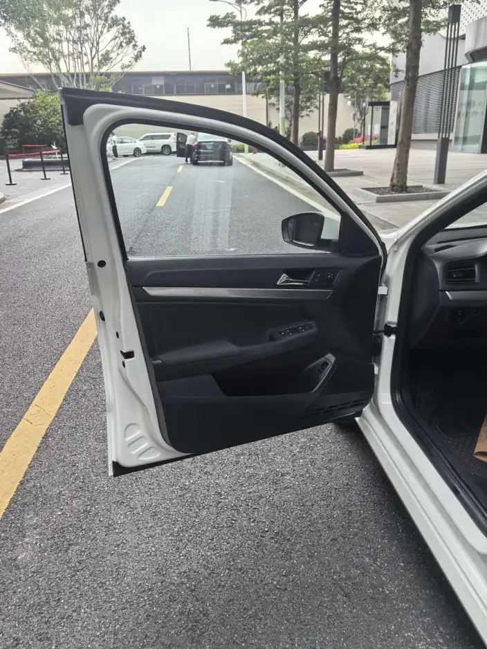 Volkswagen Lavida 2019 Model Voyage 1.5L Automatic Fashion edition China VI – фото 6
