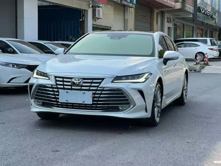 Toyota Avalon 2024 Model Intelligent Hybrid 2.0L E-CVT Deluxe Edition – фото 1