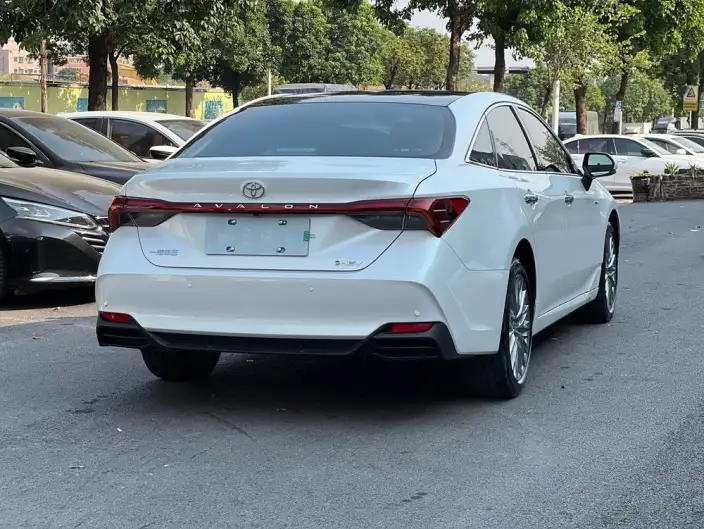 Toyota Avalon 2024 Model Intelligent Hybrid 2.0L E-CVT Deluxe Edition – фото 6
