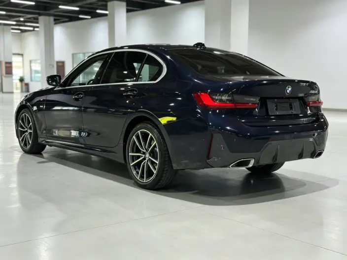 BMW 3 Series 2023 Model 325Li M Sports Set – фото 4