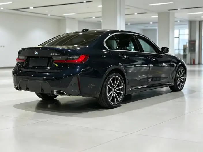 BMW 3 Series 2023 Model 325Li M Sports Set – фото 5