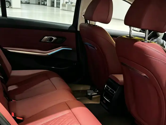 BMW 3 Series 2023 Model 325Li M Sports Set – фото 9