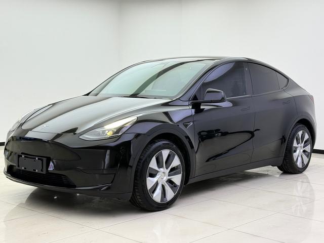 Tesla Model Y 2022 RWD – фото 1