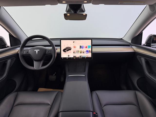 Tesla Model Y 2022 RWD – фото 8
