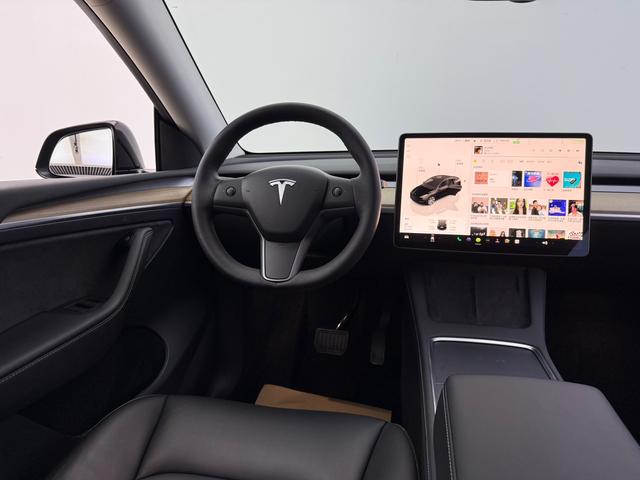 Tesla Model Y 2022 RWD – фото 9