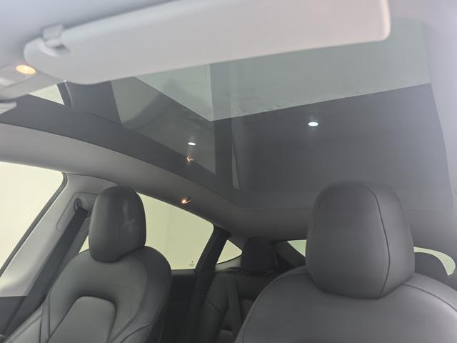Tesla Model Y 2021 Long Range AWD – фото 14