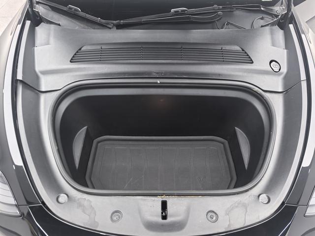 Tesla Model Y 2021 Long Range AWD – фото 17