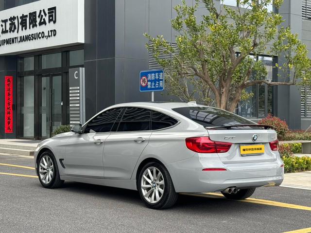 BMW 3 Series GT 2018 320i Fashion – фото 6