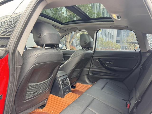 BMW 3 Series GT 2018 320i Fashion – фото 9
