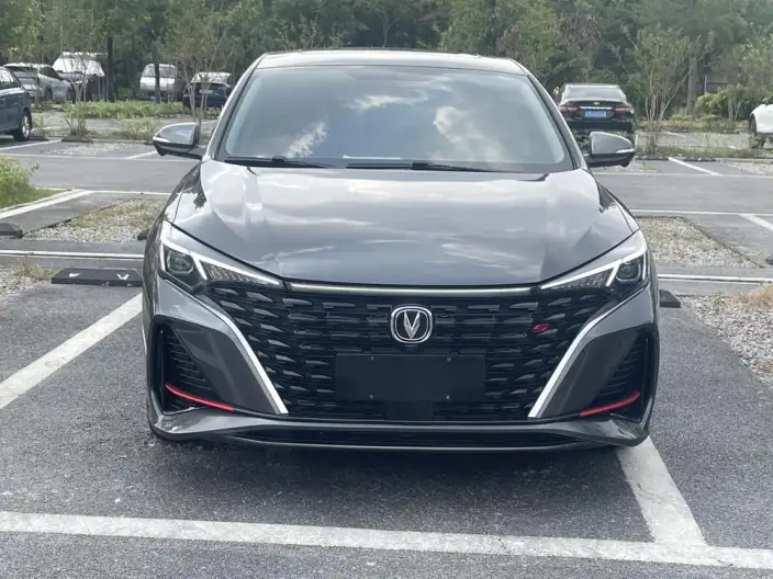 Changan Eado 2022 Model PLUS Blue whale NE 1.4T GDI DCT Noble Model