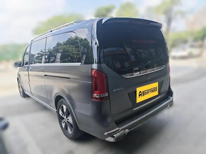 Mercedes-Benz V-Class 2021 Model V 260 L Long wheelbase Premium Edition – фото 4