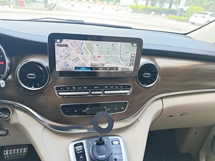 Mercedes-Benz V-Class 2021 Model V 260 L Long wheelbase Premium Edition – фото 8
