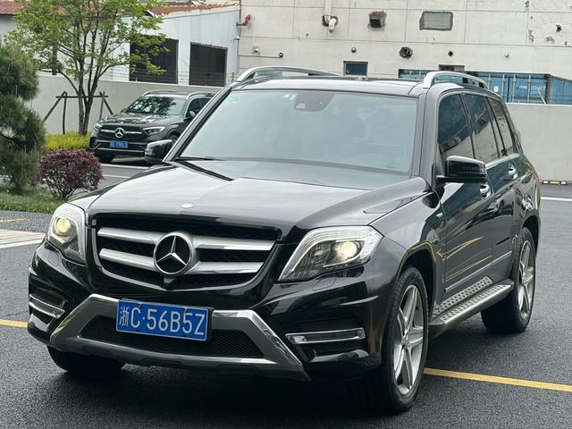 Mercedes-Benz GLK-Class 2015 модификация GLK 300 4MATIC Luxury Haoji изящество Edition – фото 1