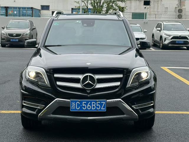 Mercedes-Benz GLK-Class 2015 модификация GLK 300 4MATIC Luxury Haoji изящество Edition – фото 2