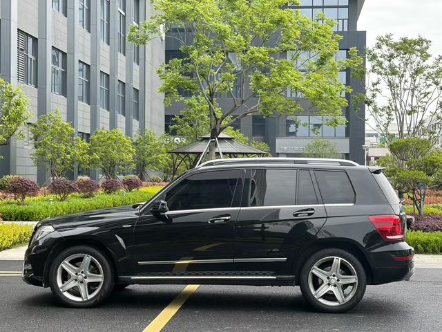 Mercedes-Benz GLK-Class 2015 модификация GLK 300 4MATIC Luxury Haoji изящество Edition – фото 6
