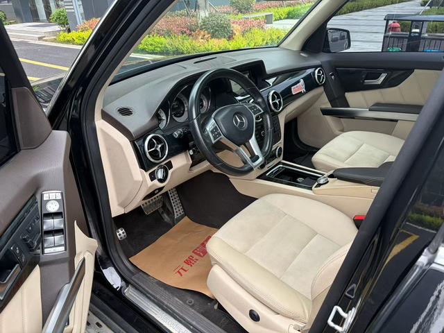 Mercedes-Benz GLK-Class 2015 модификация GLK 300 4MATIC Luxury Haoji изящество Edition – фото 7