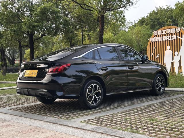 MG5 2021 180DVVT CVT Youth Luxury – фото 10