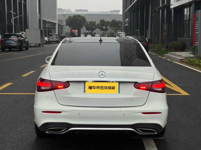 Mercedes-Benz E-Class 2015 модификация E 260 L Спорт Fashion – фото 6