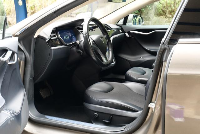 Model S 2015 модификация 70 – фото 6