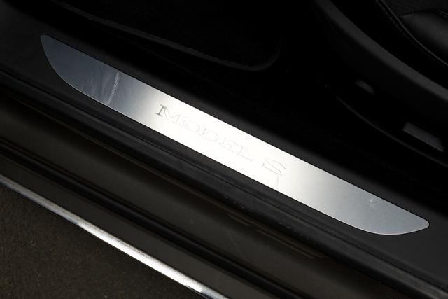 Model S 2015 модификация 70 – фото 20