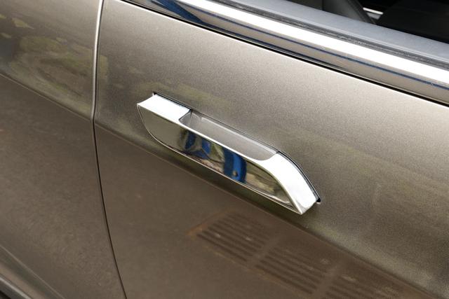 Model S 2015 модификация 70 – фото 25