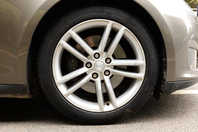 Model S 2015 модификация 70 – фото 27