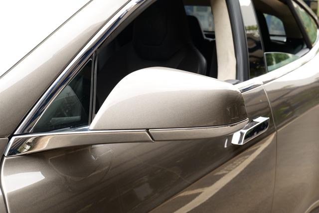 Model S 2015 модификация 70 – фото 29